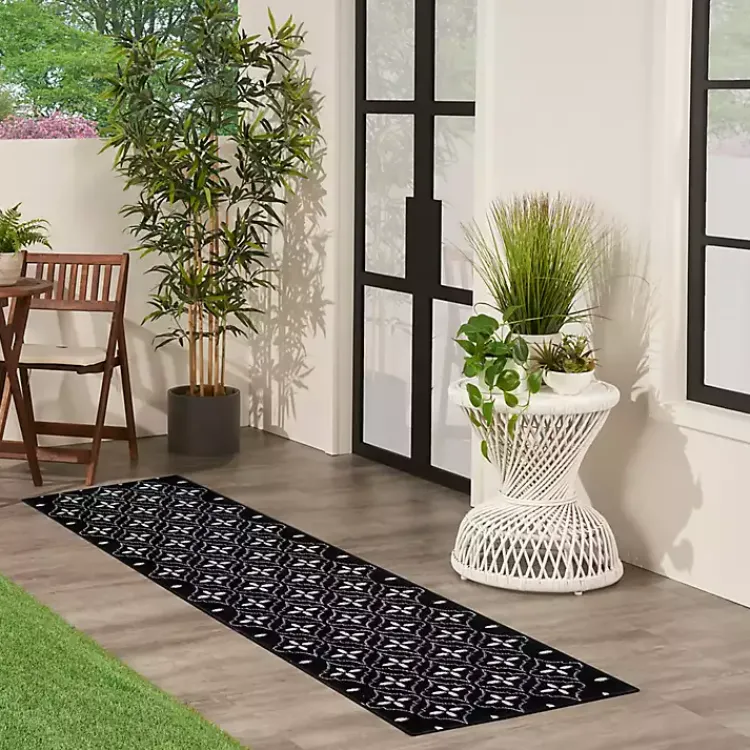 Outdoor Rugs-Kirklands Home Black & Ivory Quatrefoil Indoor/Outdoor Runner